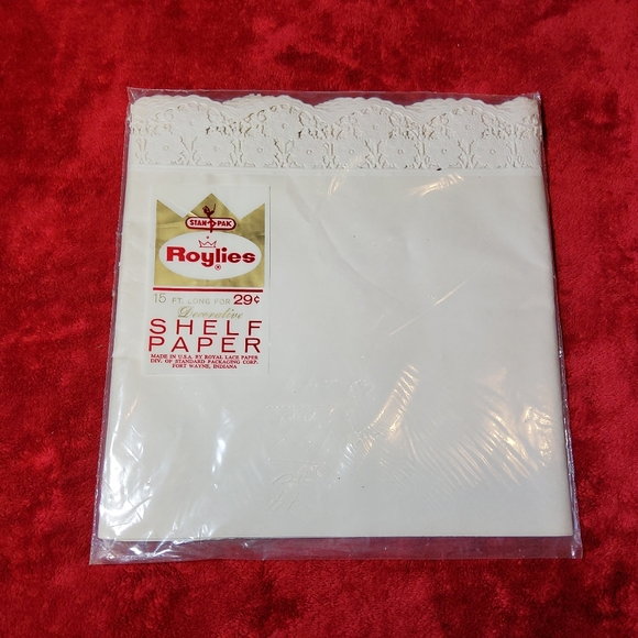 NOS 1960's Roylies Royledge Vintage Shelf Paper Edging Craft Paper White Lace - Picture 1 of 4